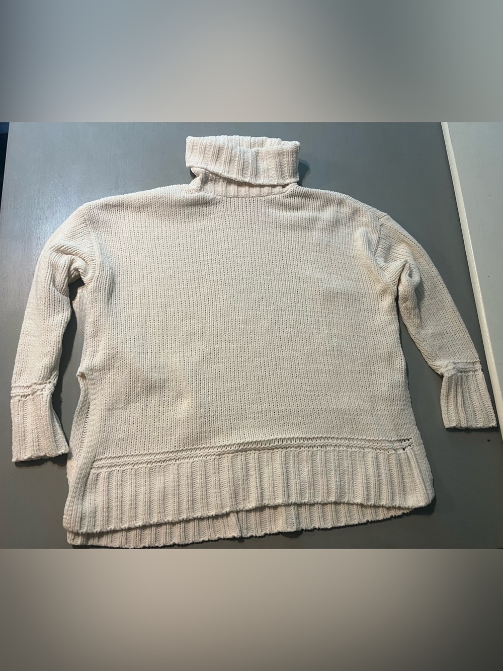 Aerie Chenille Turtleneck Sweater Cream Ivory Oversized Chunky Knit XS / TP
